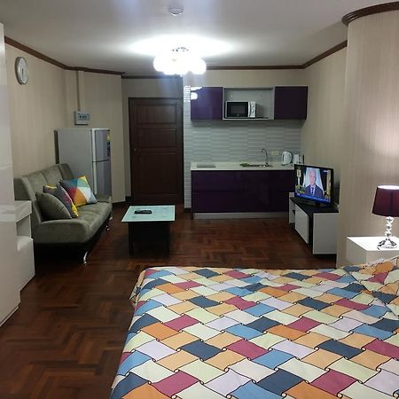 Sky Beach Apartment Pattaya Exterior photo