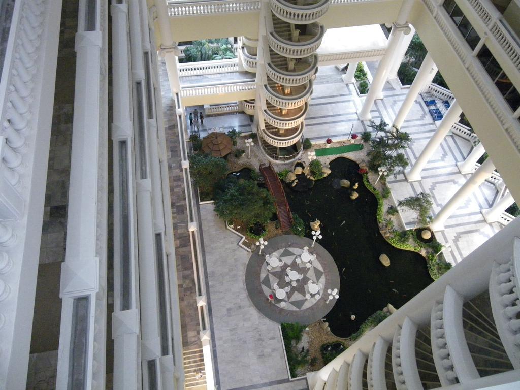 Sky Beach Apartment Pattaya Exterior photo