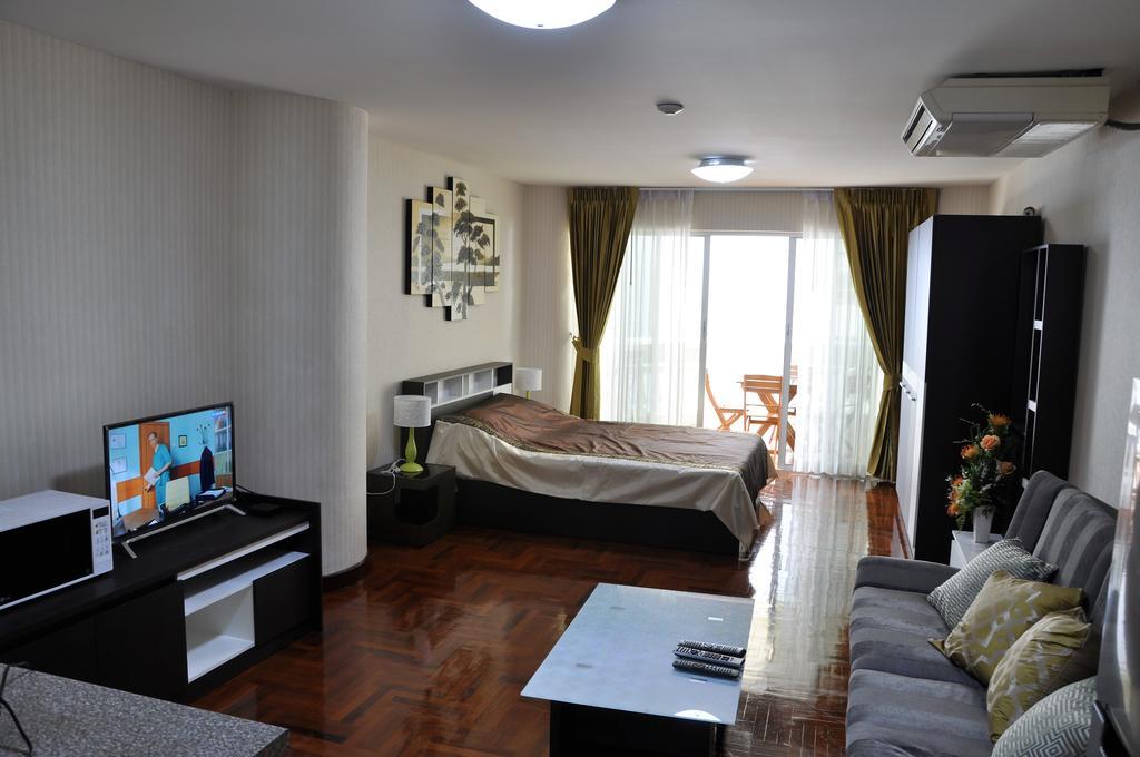 Sky Beach Apartment Pattaya Exterior photo