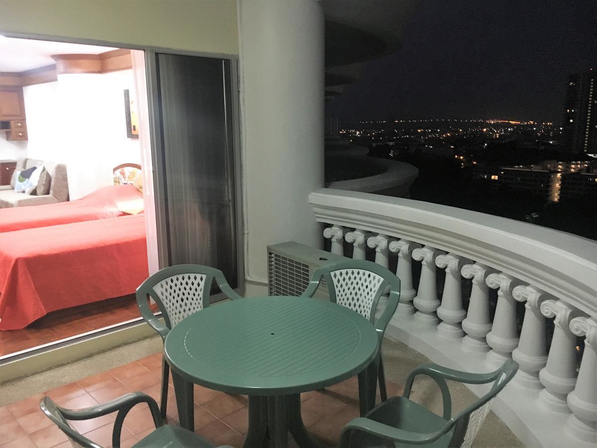 Sky Beach Apartment Pattaya Exterior photo